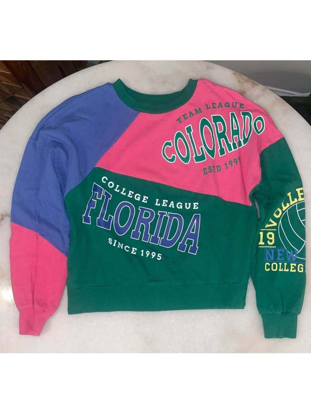 Only Colorblock Sweatshirt with Colorado and Florida Print, Medium